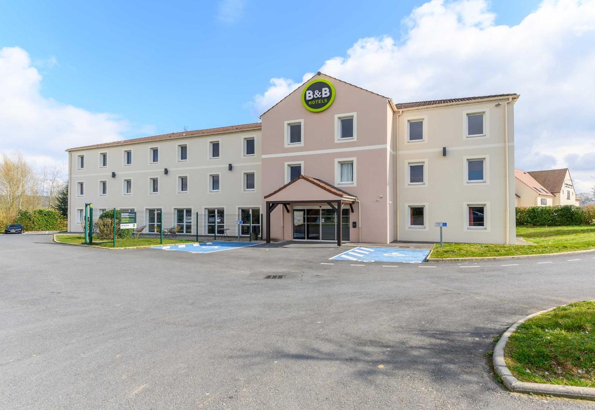 Compiegne Hotel 3*